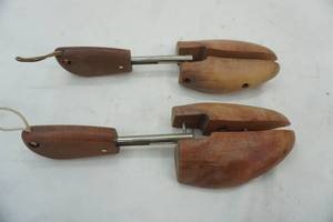 lot 97 image: Shoe Keepers No #6