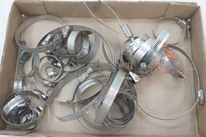 lot 138 image: Pipe clamps