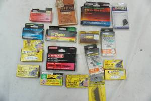 lot 149 image: Staples