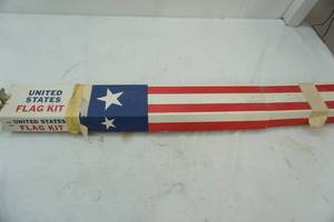 lot 158 image: United States Flag Kit