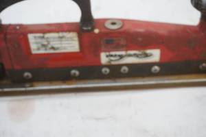 lot 167 image: Viking air tool piston filersander