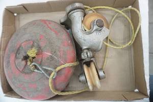lot 194 image: Pulley Set Up