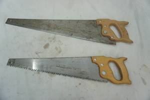 lot 231 image: (2ct) Hand Saws