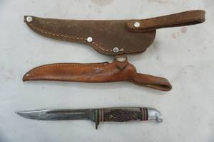 lot 240 image: Fixed Blade Pocket Knife and 2 Sheaths