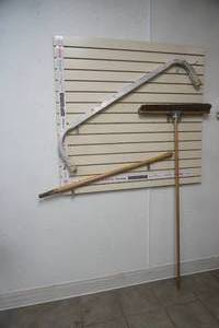 lot 242 image: Shop Broom, Wooden Long Handle, Aluminum Stabilizer Bar