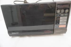 lot 294 image: Emerson Microwave