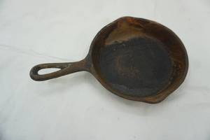lot 297 image: Cast Iron Frying Pan. 3.
