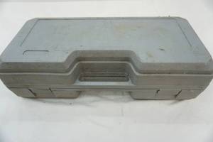 lot 302 image: Larin Hydraulic Floor Jack