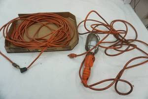 lot 327 image: Treble light, extension cord, footage unknown