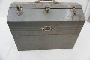 lot 338 image: Craftsman tool box with assortment of hardware