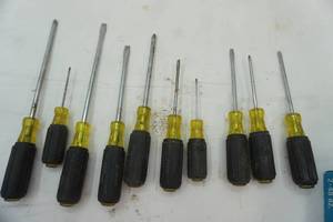 lot 363 image: Cummins Screwdriver Set