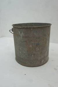lot 369 image: Vintage Galvanized Can (with faded red lettering)