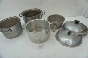 lot 372 image: Vintage Aluminum Pots and Kettles