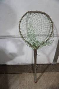 lot 424 image: Fishing Net. Short Handled