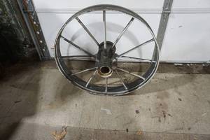 lot 433 image: Antique Cast Iron Wagon Wheel