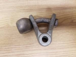 lot 64 image: Box of Clevis Y Eye Ductile 90 Degree