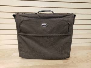 lot 74 image: Impuls Folding Luggage with wheels