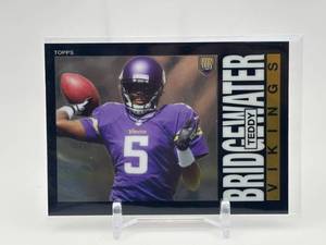lot 192 image: 2014 Topps Chrome - 1985 Design Teddy Bridgewater Rookie Card Minnesota Vikings