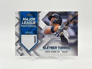 lot 226 image: 2022 Topps Series 1 - Gleyber Torres Jersey Card