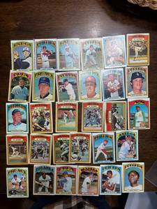 lot 270 image: 1972 Topps Baseball Card Lot, Lower Grade