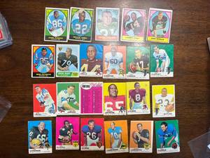 lot 275 image: Vintage NFL Football Card Lot, 24 Cards, Lower Grade 1960s, 1970s
