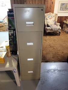 lot 257 image: 4-Drawer Metal Filing Cabinet, 52in Tall