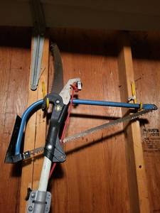 lot 275 image: Pole Pruner with Saw Blade and Rope