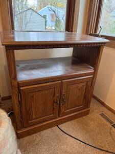 lot 7 image: Wooden TV Stand with Storage Cabinet and Open Shelf