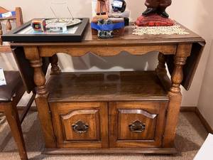 lot 22 image: Solid Wood Drop-Leaf Side Table with Lower Cabinet Storage 32 x 28 x 16 in