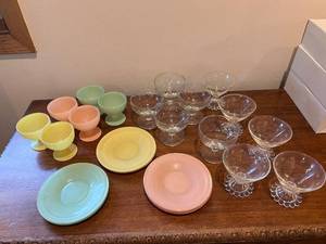 lot 30 image: Vintage Pastel Glass Dessert Set with Plates and Sherbets