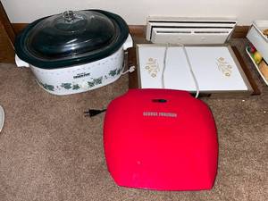 lot 42 image: Lot of 3 Kitchen Appliances - Crock-Pot, George Foreman Grill, and Cornwall Electric Tray