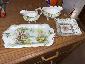lot 121 image: Royal Albert Lorna Doone Porcelain Serving Set and Square Trinket Dish