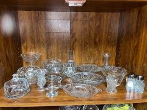 lot 126 image: Collection of Vintage Clear Glass Serveware and Salt & Pepper Shakers