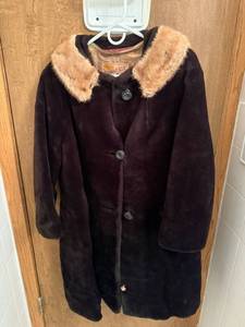 lot 79 image: Vintage Dark Brown Fur Coat with Light Tan Fur Collar