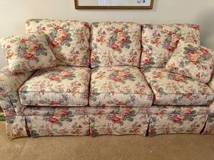 lot 116 image: Floral Upholstered Sofa with Rolled Arms and Skirted Base