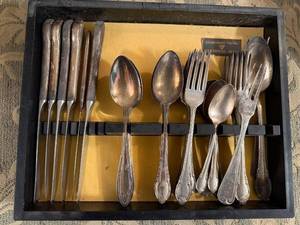 lot 117 image: Vintage Silver-Plated Flatware Set in Display Box