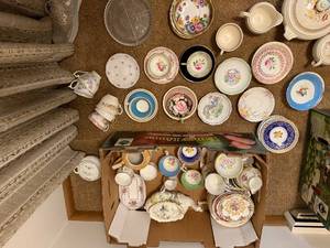 lot 120 image: Large Assorted Set of Vintage Floral Tea Cups, Saucers, and Serving Pieces