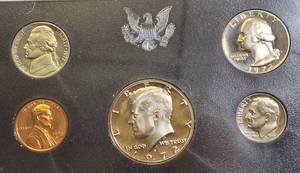 lot 11 image: 1972 Proof Set from the San Francisco Mint in flawless condition.