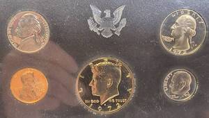 lot 12 image: 1972 Proof Set from the San Francisco Mint in flawless condition.