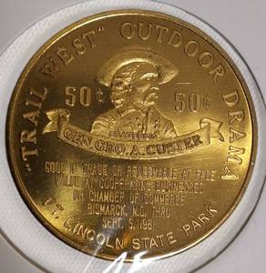 lot 22 image: Dakota Territory Centenial Coins from 1961 in Uncirculated condition