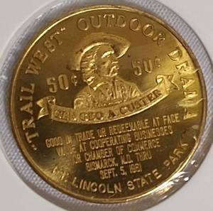 lot 23 image: Dakota Territory Centennial Coins from 1961 in Uncirculated condition