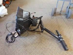 lot 9 image: Guide Gear ATV Receiver Mount Spreader