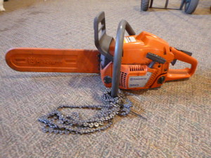 lot 22 image: Husqvarna 350 Chain Saw