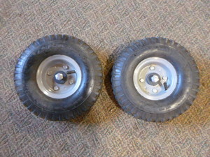 lot 23 image: 2 Trailer Tires