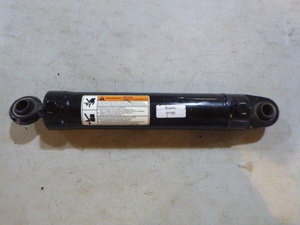 lot 42 image: Prince Royal Snow Plow Cylinder