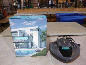 lot 83 image: Aiper Seagull 800B Cordless Robotic Pool Cleaners