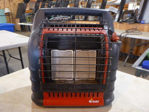 lot 119 image: Mr. Heater Big Buddy Heater