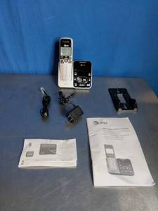 lot 9 image: AT&T CRL32202 DECT 6.0 expandable cordless phone system with a digital answering system.
