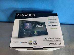 lot 21 image: Kenwood DMX4710S 6.8 Digital Multimedia Receiver.