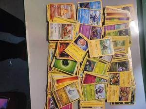 lot 205 image: 500 Miscellaneous Pokmon Cards